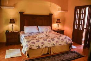 6 camere, una cassaforte in camera, ferro/asse da stiro, Wi-Fi gratuito