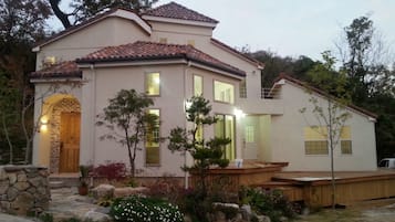 Fachada del alojamiento