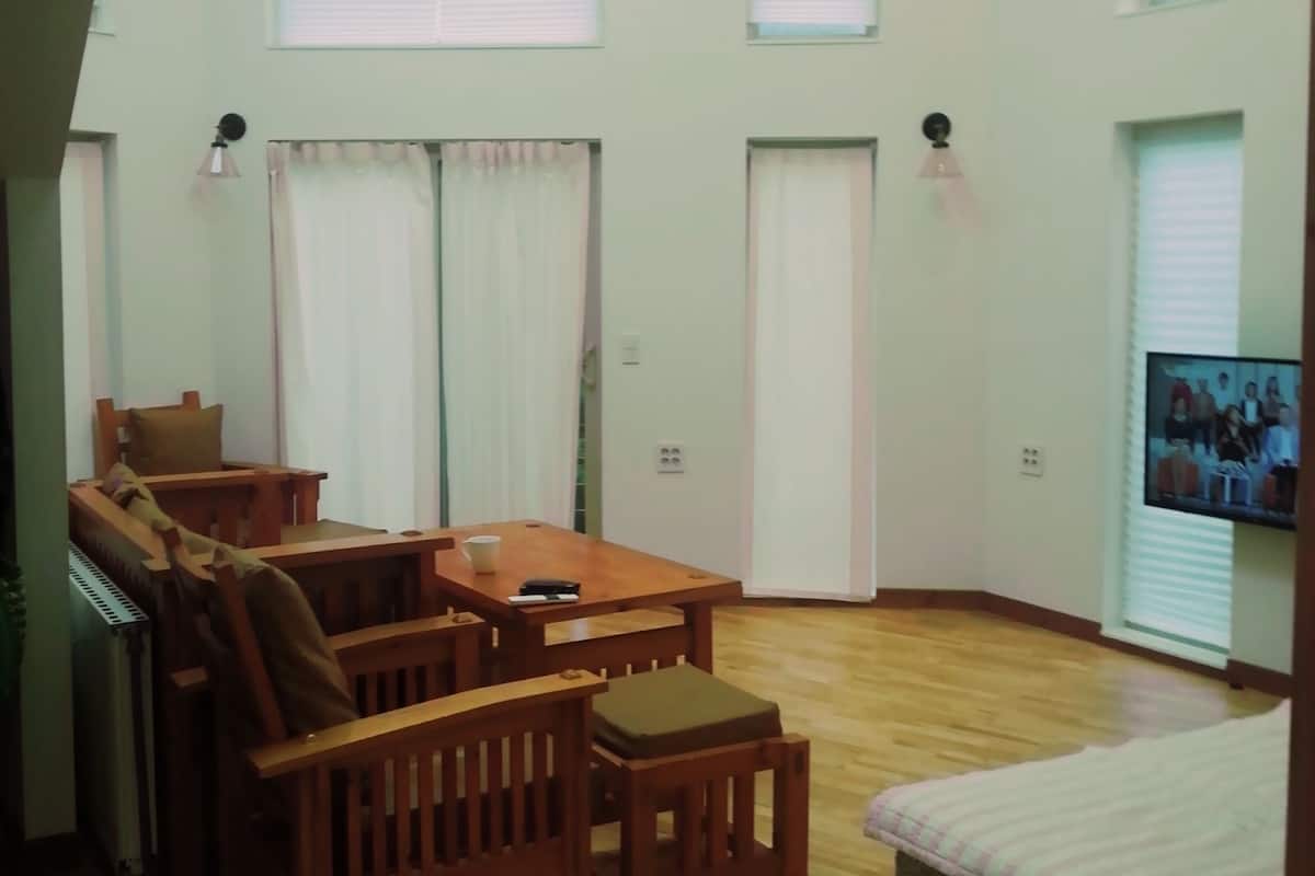 Rumah (Seolrem 9) | 2 kamar tidur dan Wi-Fi gratis