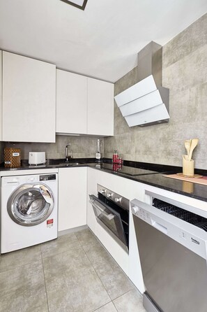 Fridge, microwave, oven, dishwasher
