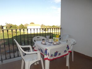 Outdoor dining - APCOSTAS San Antonio / Two Dedrooms (Alcoceber)