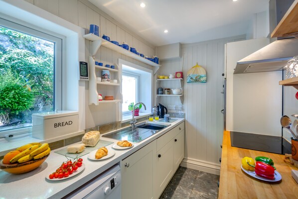 Fridge, microwave, oven, dishwasher