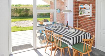 Stunning home in Hadsund with kitchen