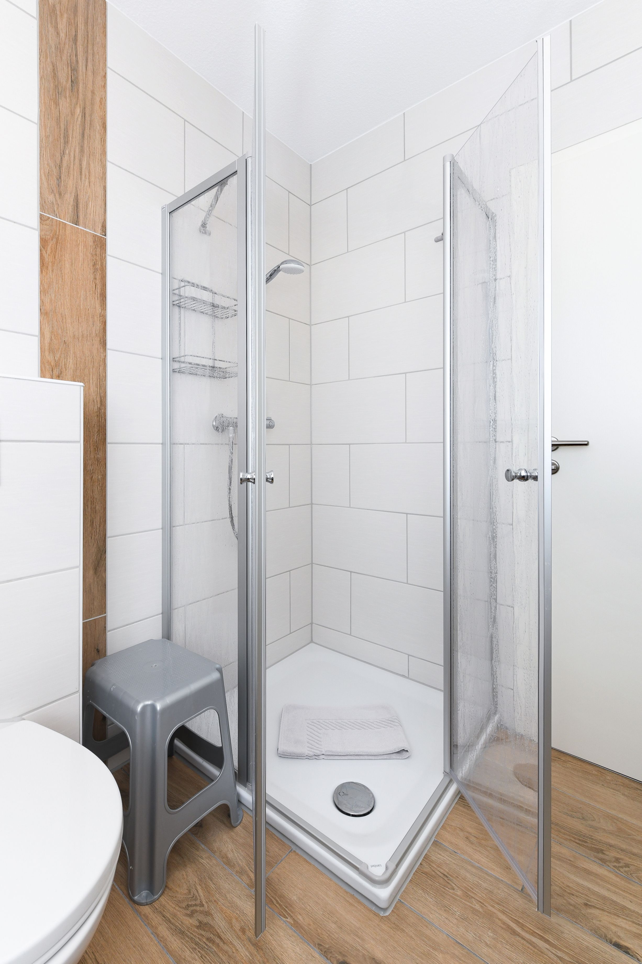Dusche, Seife, Toilettenpapier