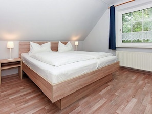 2 Schlafzimmer, Bügeleisen/Bügelbrett, WLAN