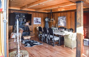 تناول الطعام