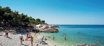 Beautiful home in Liznjan