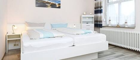 1 bedroom, iron/ironing board, WiFi