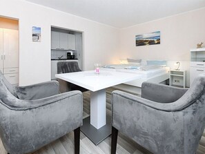 1 Schlafzimmer, Bügeleisen/Bügelbrett, WLAN
