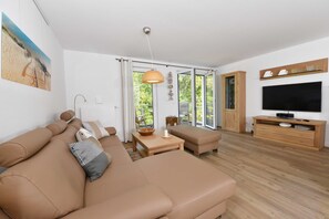 Unclassified image, 5 of 13, button