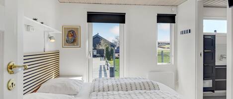 5 عدّة غرف نوم وسرير سفر وواي فاي مجانًا