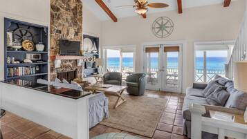 Smart-TV, DVD-Player, Bücher