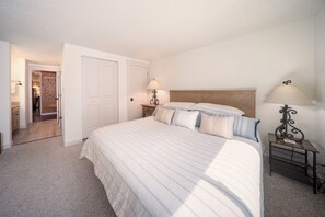 3 Schlafzimmer, Reisekinderbett, Internetzugang, Bettwäsche