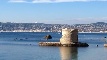 Beach nearby, sun-loungers