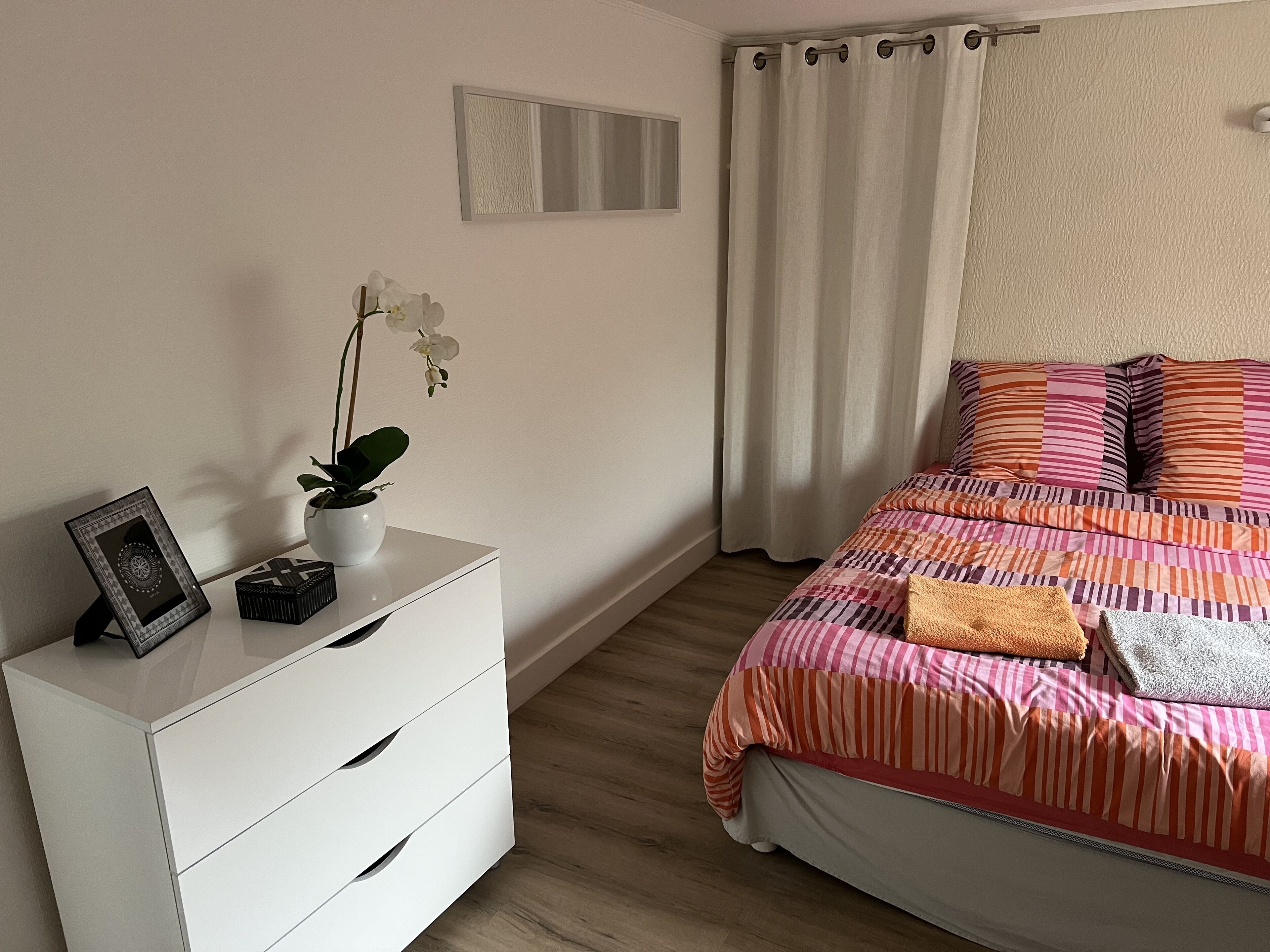 2 bedrooms, in-room safe, iron/ironing board, travel cot