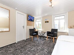 1 Schlafzimmer, Bügeleisen/Bügelbrett, Reisekinderbett, WLAN