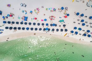 Beach nearby - Beautiful 3 Bedroom 30A Vacation Home- Steps to Watercolor Pool & Green (Santa Rosa Beach)
