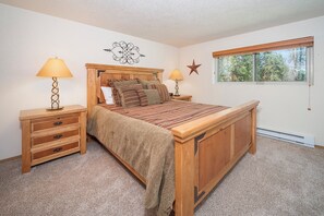 2 chambres, lit de bébé portatif, Wi-Fi, literie fournie