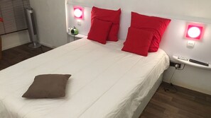 2 chambres, fer et planche à repasser
