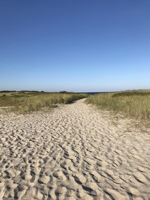 Beach nearby, sun-loungers, beach towels