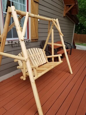 Terrace/patio - Summer House Across From French Broad River With 6 Free Tubes For Guests!! (Woodfin)