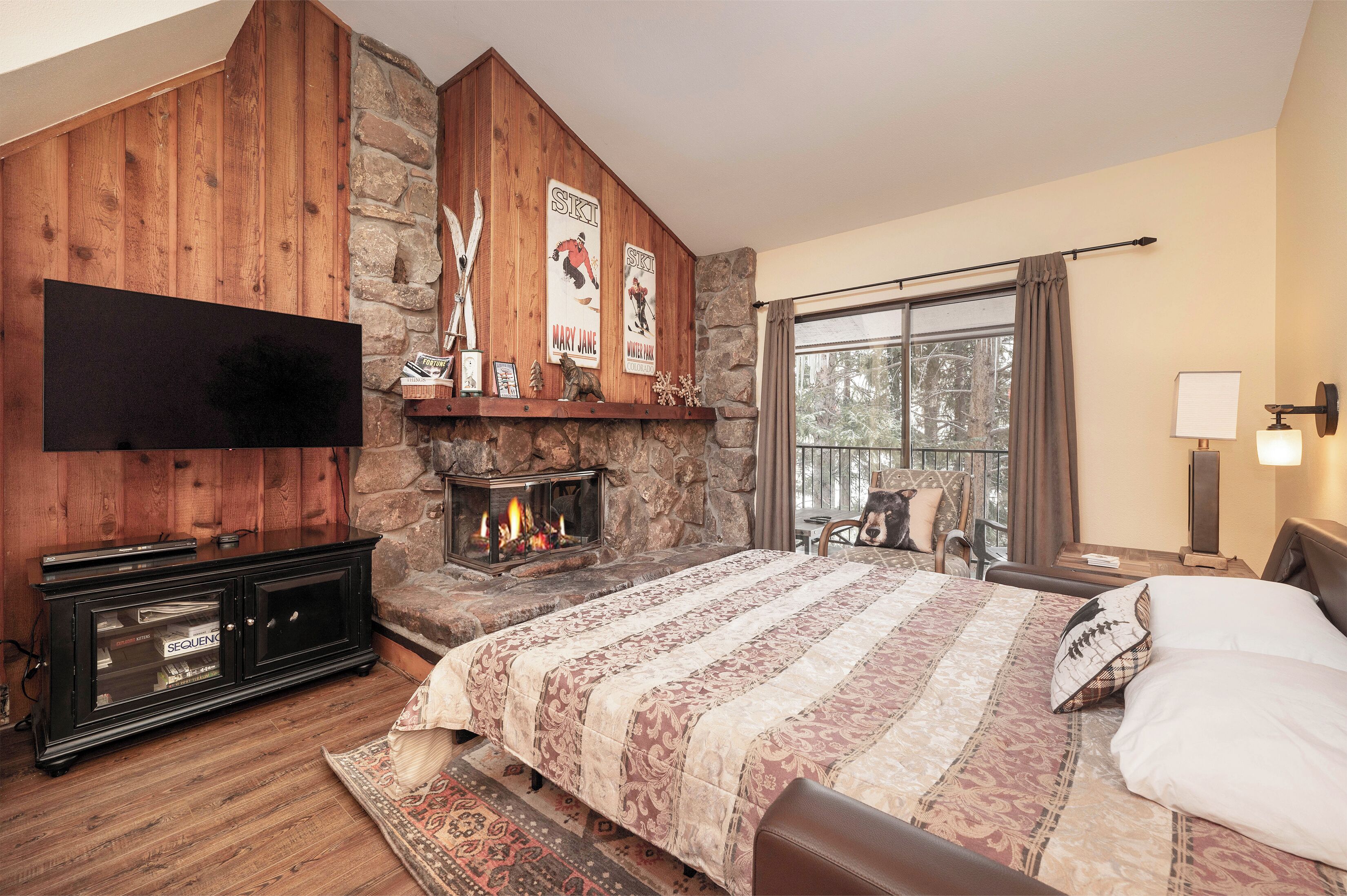 2 bedrooms, internet, bed sheets