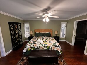 3 habitaciones, tabla de planchar con plancha y wifi gratis