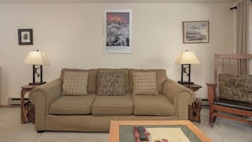 Fladskærms-tv, pejs