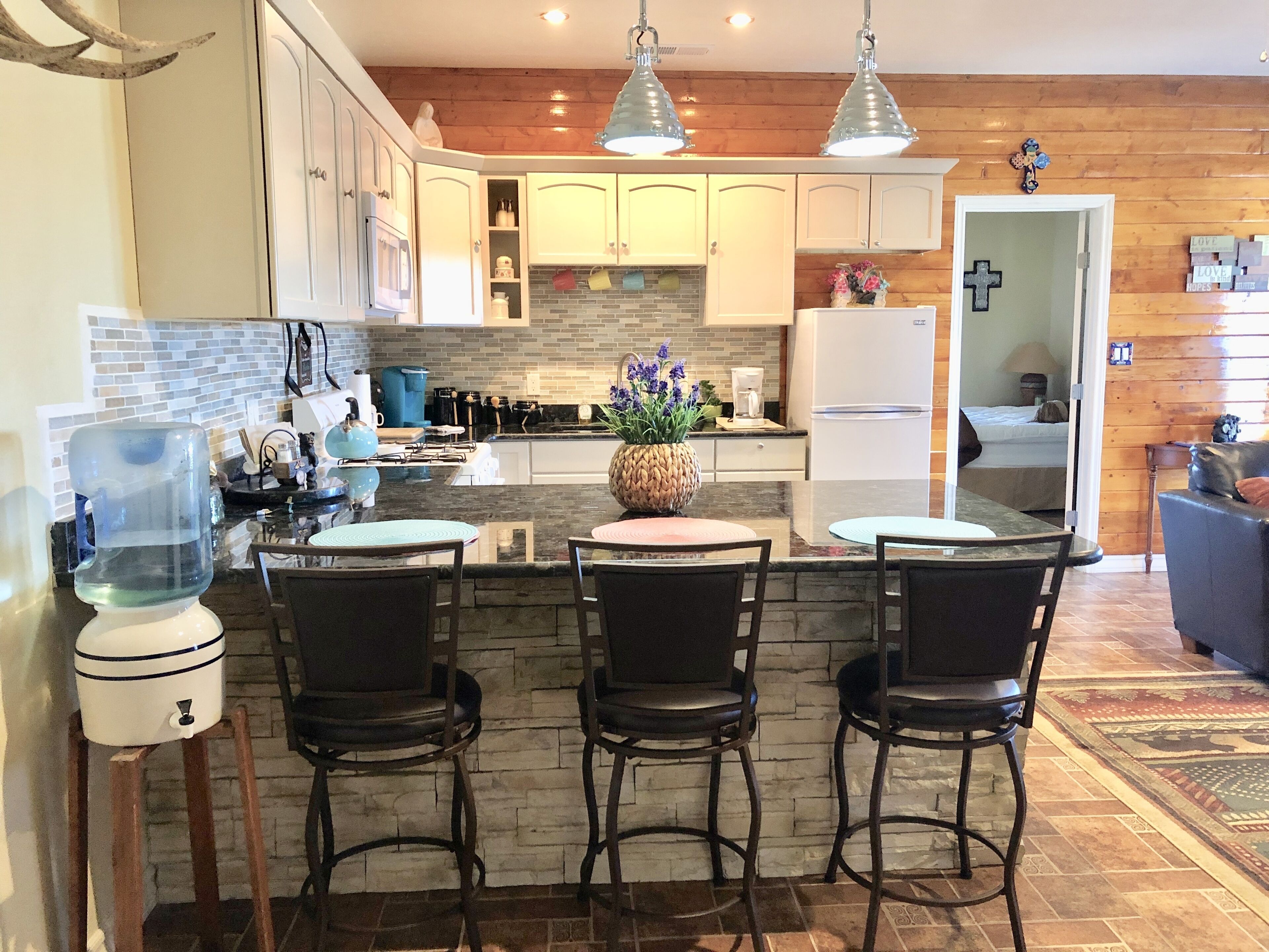 雪櫃、微波爐、焗爐、爐具