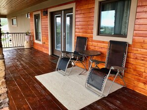 Terrace/patio - Large 700sft downstairs rental.1 bedroom 1 bedroom. No other guests on property  (Ruidoso)