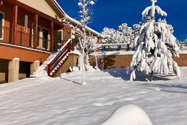 Mountain top private cabin