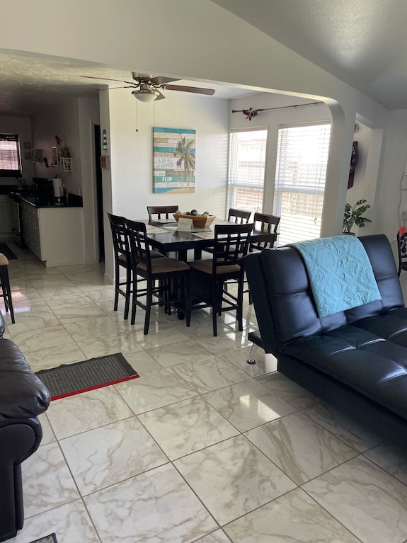 Waterview!! Available For Short Term Rental And Month To Month Rental! - Rockport, TX