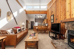 Flat-screen TV, fireplace