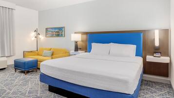 Premium bedding, in-room safe, desk, laptop workspace