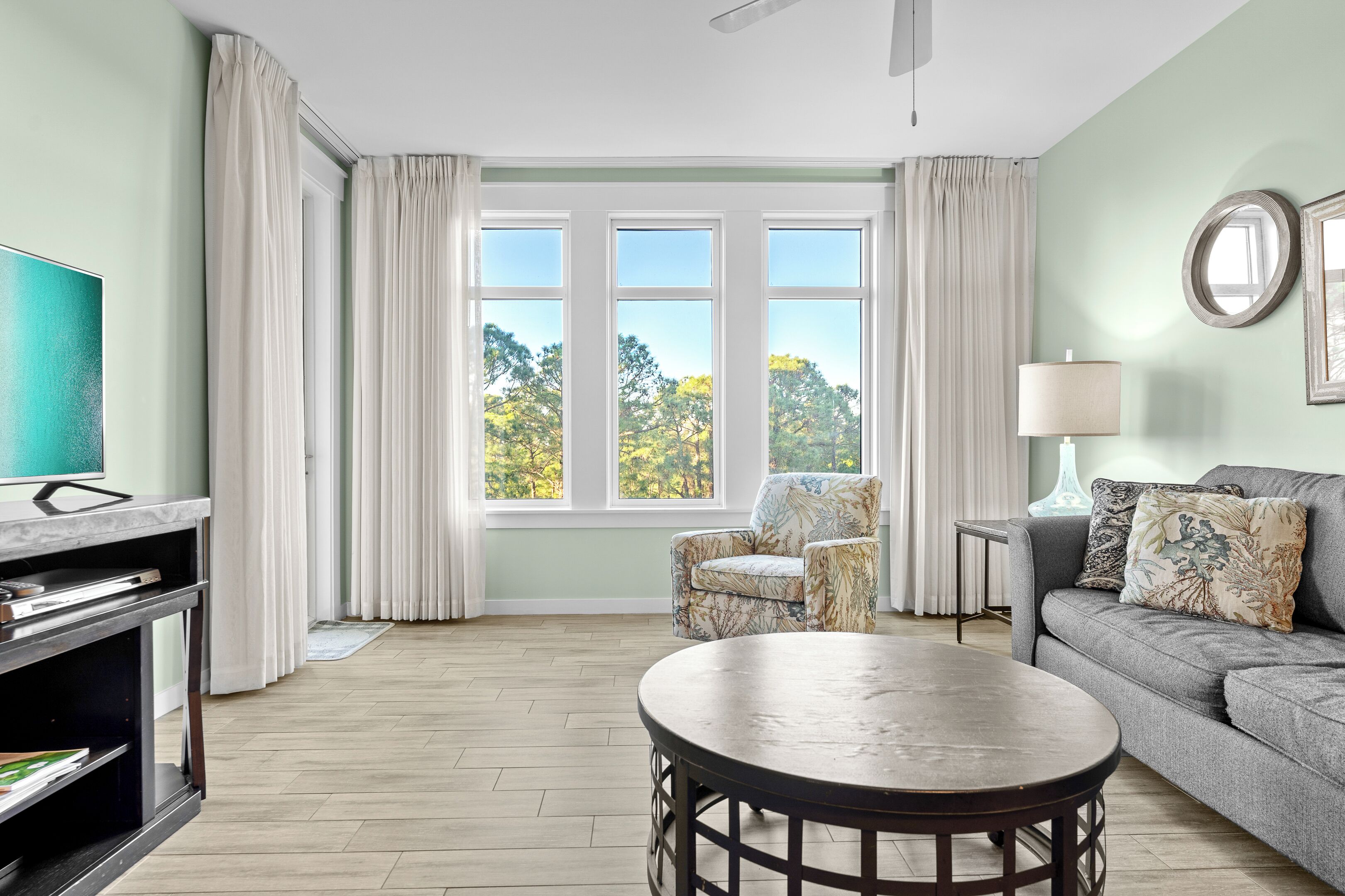 Great Bay Views, Steps To Baytowne Wharf, Balcony, Beach Tram, Pool, Hot Tub. - Santa Rosa Beach, FL