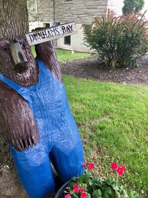 Exterior detail - Dunham's Bay Lakeside Apartment (Sleeps 6) (Lake George)