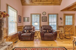Flat-screen TV, fireplace