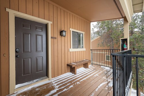 Recently remodeled for top notch comfort!