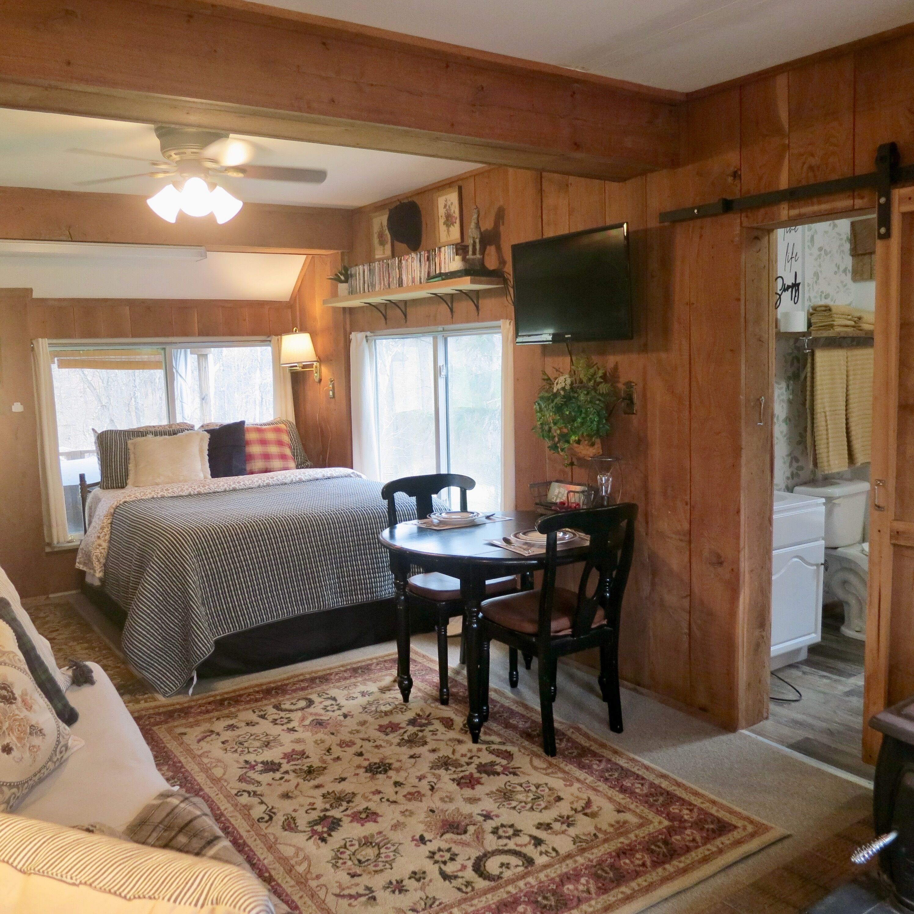 1 多间卧室、床单