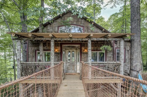 TREE HOUSE on The Farm! Reviews, Deals & Photos 2023 - Expedia