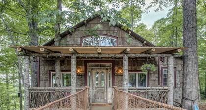 TREE HOUSE on Little Peak Creek Farm!