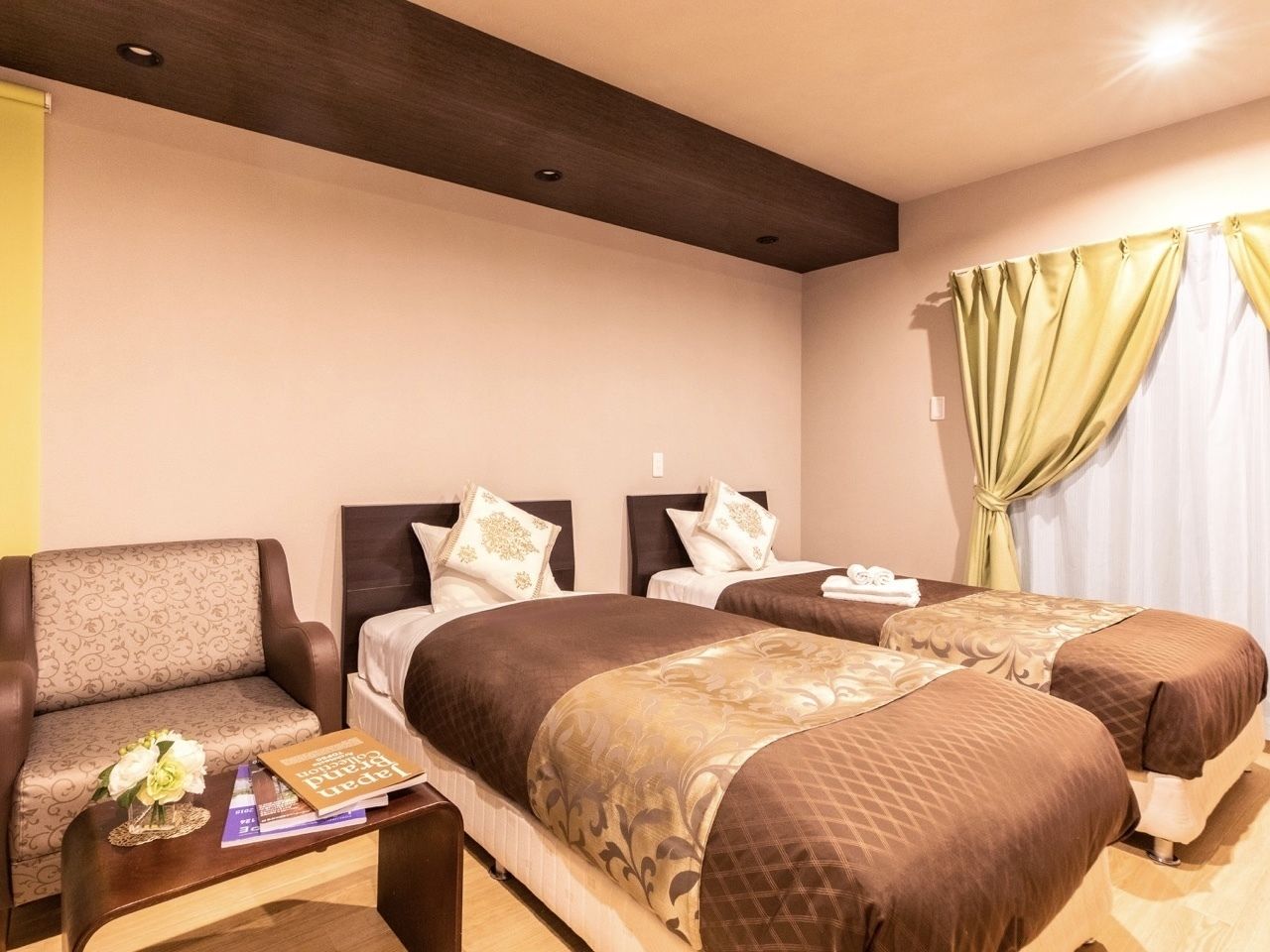 standard twin room | desk, free wifi