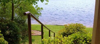 Beautiful East Texas Cottage on Private Lake - VRBO Premier Property