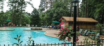 Beautiful East Texas Cottage on Private Lake - VRBO Premier Property