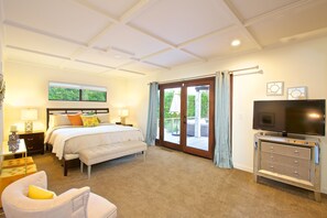 5 slaapkamers, een strijkplank/strijkijzer, reisbedje, wifi