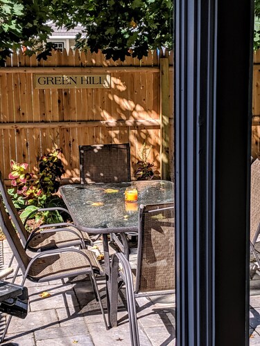 Beautiful Green Hill Beach House close to RI beaches, Watch Hill & Newport