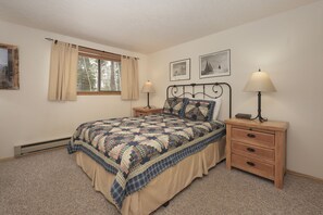 3 Schlafzimmer, Reisekinderbett, WLAN, Bettwäsche