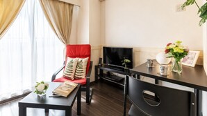 Loft Twin Room [27 sqm + 11 sqm loft], Non Smoking | WiFi (free) - Mr.KINJO in Uenokura (Naha)