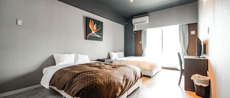Standard Twin Room | Desk, free WiFi, bed sheets