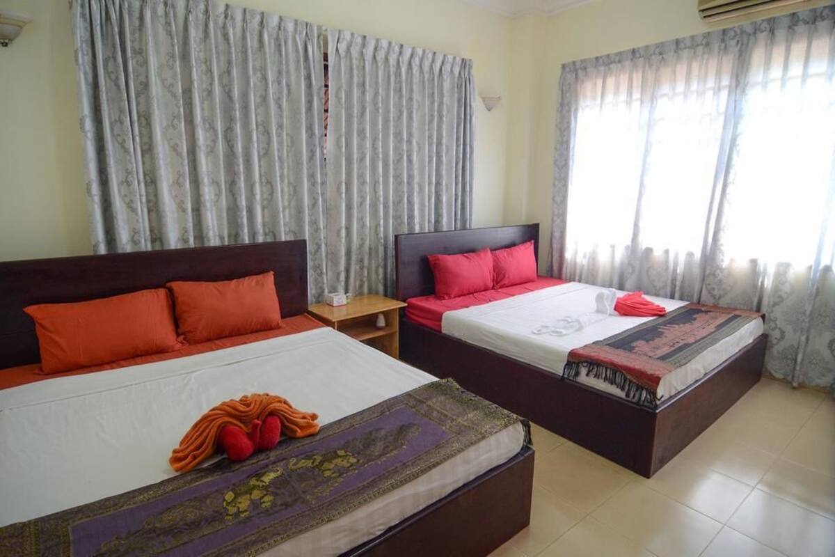 Rollaway beds, free WiFi, bed sheets